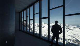 Fascinantno Bondovo gnezdo visoko v avstrijskih Alpah #foto