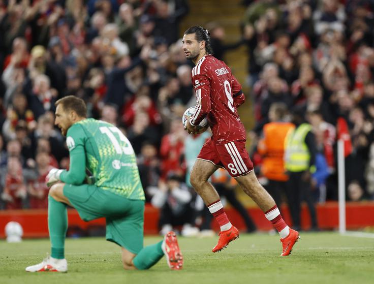 Liverpool je v 41. minuti izenačil na 1:1. Jana Oblaka je premagal Madžar Dominik Szoboszlai. | Foto: Reuters