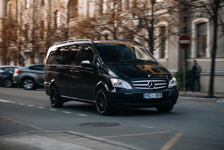 Kombi, ki ga imajo na uradu predsednice.  | Foto: Shutterstock