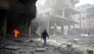 Novi krvavi spopadi v Siriji. V enem dnevu ubitih 127 ljudi.