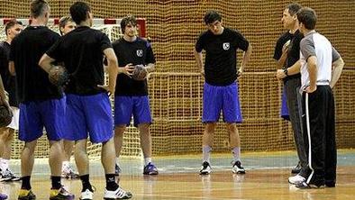 Odhajajo Backovič, Martinc in Jelovčan