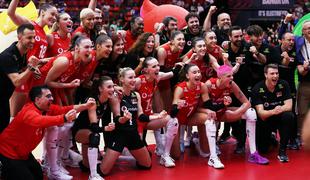 Italijanke po hudi bitki v veliki finale, tam prvič v zgodovini Turkinje