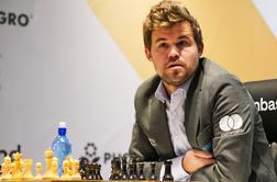 Magnus Carlsen ubranil naslov svetovnega prvaka
