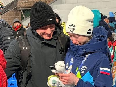 Srebrni Niki Prevc v čustvenih trenutkih stali ob strani, besede Tepeša zadele bistvo