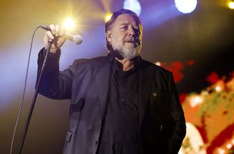 Na Sanremo prihaja igralec Russell Crowe, a kot glasbenik