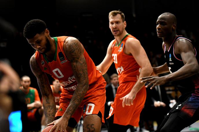 EuroCup: Paris Basketball - Cedevita Olimpija | Cedevita Olimpija je s pravim polomom v Parizu končala evropsko sezono. | Foto Tine Ružič/Cedevita Olimpija