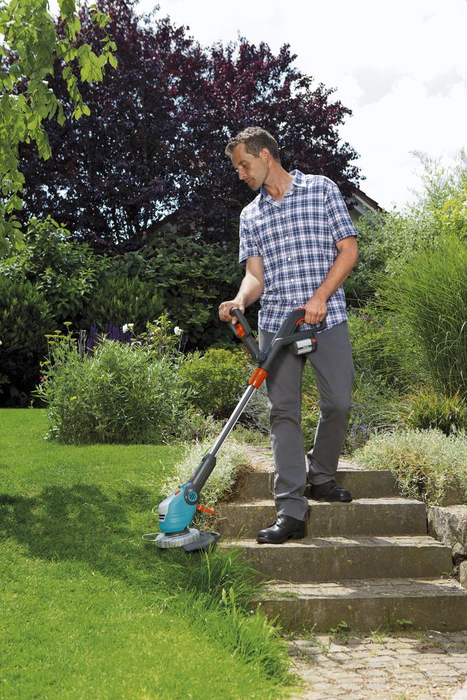 S trimerjem se lahko strasten vrtnar spopade s pomembnimi nalogami vrtnarske sezone. | Foto: 