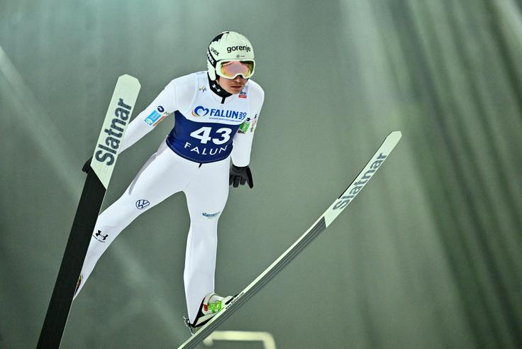 Anže Lanišek je v Falunu zaostal le za Stefanom Kraftom. | Foto: Reuters