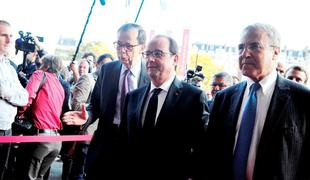 Francoski predsednik v Parizu: sedel je v espacea, znamka DS zanj "magnifique" 