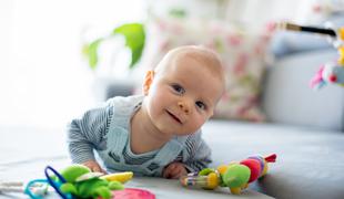 WHO s prvimi priporočili za fizično dejavnost malčkov