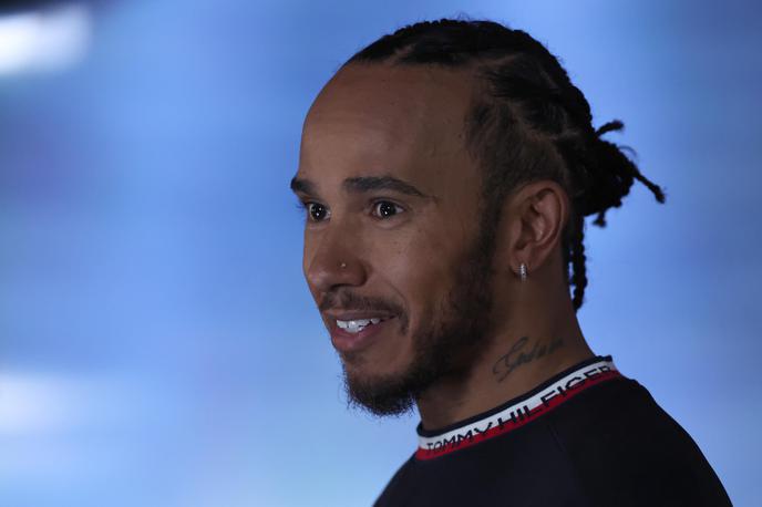 VN Bahrajna Lewis Hamilton | Lewis Hamilton je odločen, da se bo boril naprej za nove zmage z Mercedesom. | Foto Guliver Image