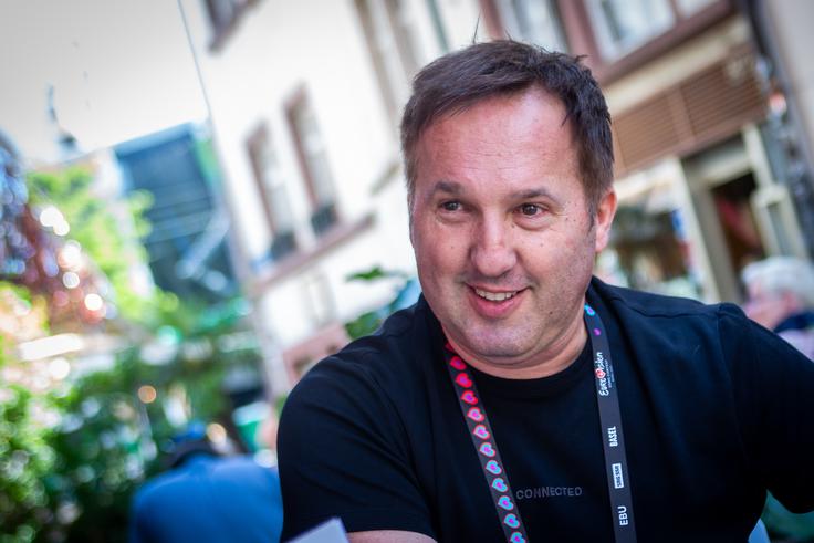 Aleš Matko Navdušenja nad tekmovanjem ne skriva, ga pa nekoliko skrbi evrovizijska prihodnost. | Foto: Gaja Hanuna