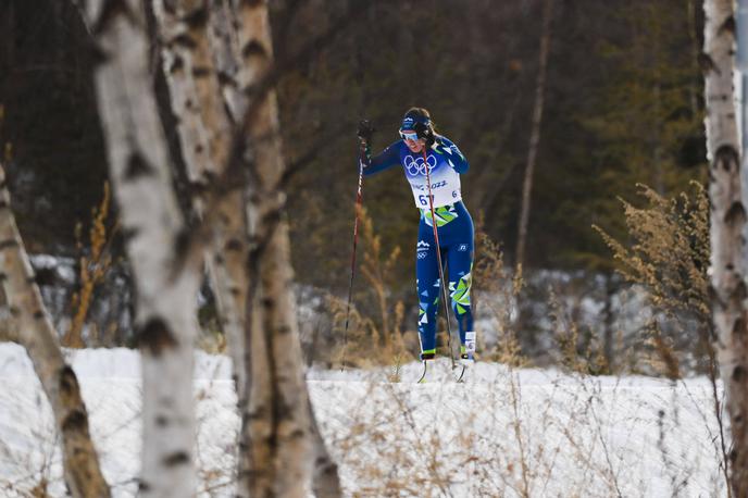 Anita Klemenčič | Čast nošnje slovenske zastave na zaprtju iger v Pekingu je pripadla smučarski tekačici Aniti Klemenčič. | Foto Guliverimage