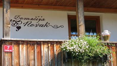 Domačija Novak: žepna veselica z oranžno pokušino