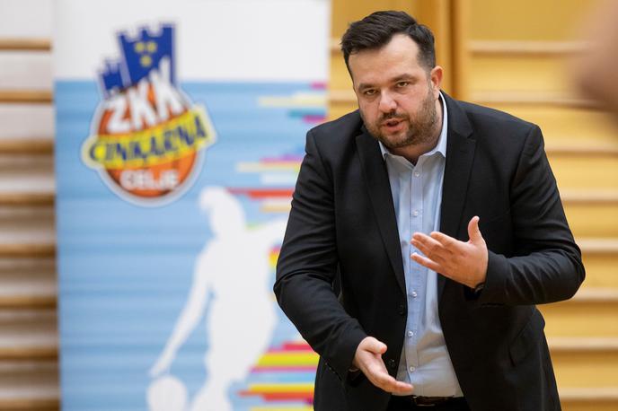 Damir Grgić | Damir Grgić je v zadnjih letih naredil ogromno za razvoj ženske košarke v Sloveniji. | Foto Urban Urbanc