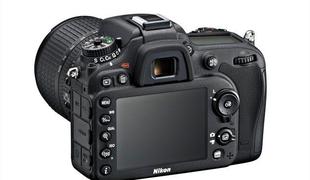 Ocenili smo: Nikon D7100