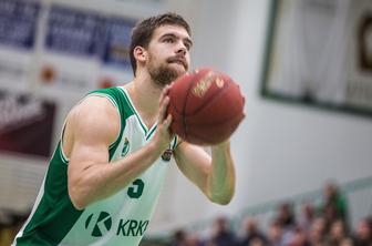 Zlatorog odčital lekcijo vodilnim Primorcem, Olimpija tesno prek Šentjurja