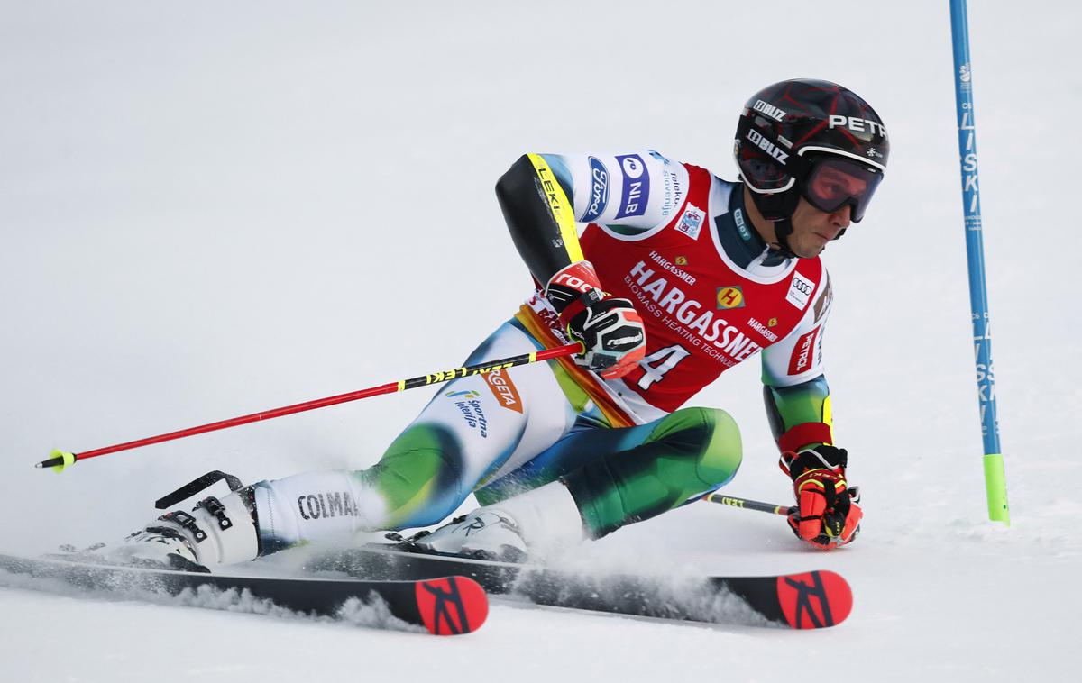 Žan Kranjec Alta Badia | Žan Kranjec je na trenerjevi postavitvi prve vožnje smučal brez napak, a premalo napadalno. | Foto Reuters