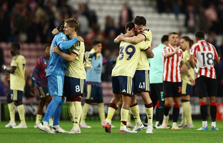 Arsenal je ostal stoodstoten. | Foto: Reuters