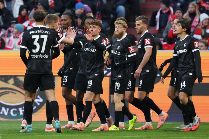 Freiburg Yuito Suzuki | Yuito Suzuki je popeljal Freiburg v Münchnu v vodstvo že v 12. minuti. | Foto Reuters