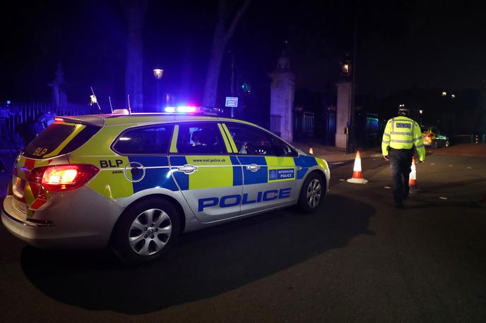 London Policija | Kako hude poškodbe imata najstnika, ni znano.  | Foto Reuters
