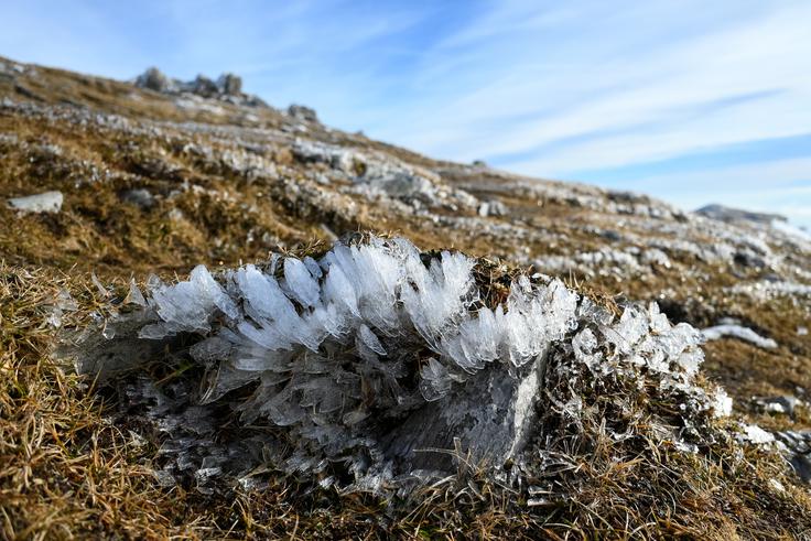 Zimske umetnine na vršnem grebenu Ratitovca. | Foto: Matej Podgoršek