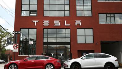 FBI razkril: Tesla se je izognila potencialni katastrofi