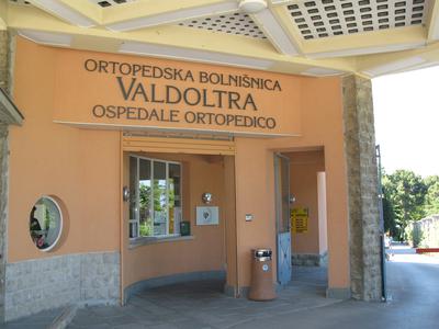 Ortopedski kirurg iz bolnišnice Valdoltra razvil novo tehniko hkratne rekonstrukcije kolenskih vezi