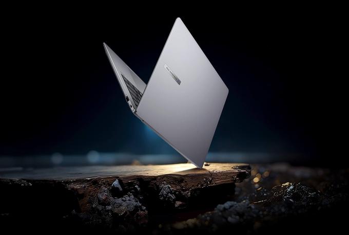 ASUS ExpertBook P5_3 | Foto: ASUS