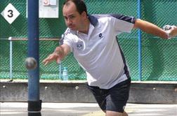 Veliki derbi v dvorani na Trati