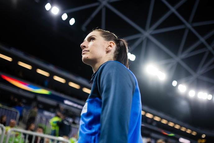 EHF Euro2022: Slovenija - Madžarska, slovenska ženska rokometna reprezentanca Alja Varagić | Rokometašica Alja Varagić | Foto Grega Valančič/Sportida