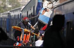 Foto in video: v nesreči vlaka v Buenos Airesu na desetine mrtvih