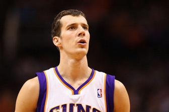 Raznovrstni Dragić znova v veliko pomoč Phoenixu