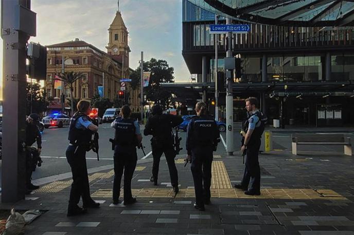 Auckland | Prizorišče varujejo dodatne policijske enote.  | Foto Reuters