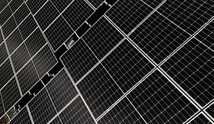 Zakaj se podjetja v več kot stotih državah sveta odločajo za slovenske solarne module?