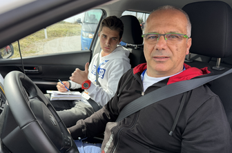 Slovenci že po treh minutah pomagali favoritu, več kot 150 aktivnih v organizaciji