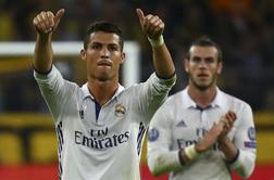 Ronaldo v družbi plavalke osvojil Evropo