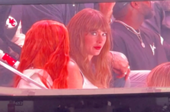 Trump se posmehuje Taylor Swift zaradi žvižgov na Super Bowlu #video