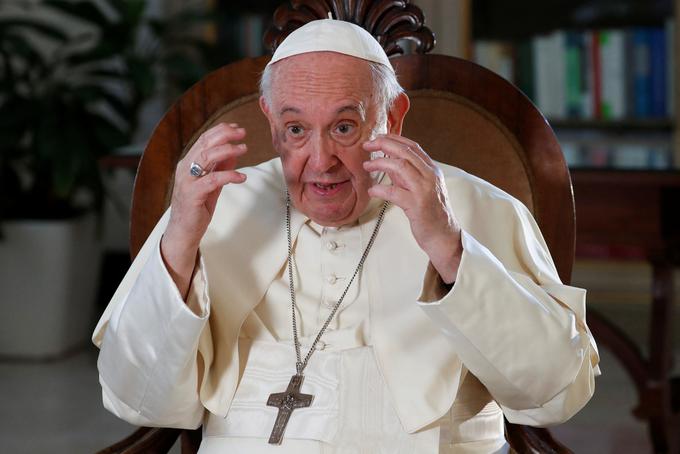 "Tri svetovne vojne v enem stoletju. In še vedno se ne naučimo ničesar," je dejal papež Frančišek.  | Foto: Reuters