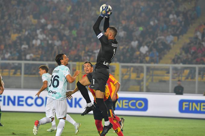 Samir Handanović je s soigralci Interja v Lecceju zmagal v 95. minuti. | Foto: Guliverimage/Vladimir Fedorenko