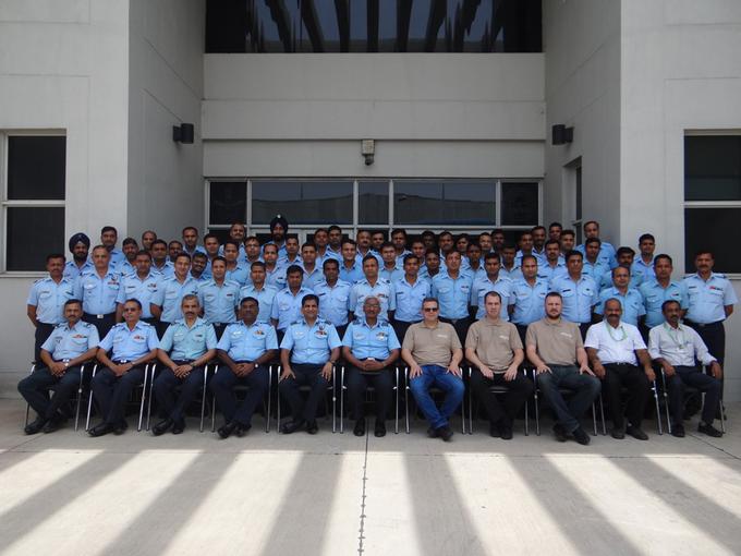 Pipistrelova ekipa v Indiji trenutno usposablja pilote, inštruktorje in mehanike. | Foto: Osebni arhiv