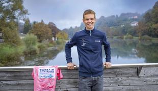 Jakob Omrzel, vzhajajoča zvezda slovenskega kolesarstva, ki ne želi preskakovati stopničk