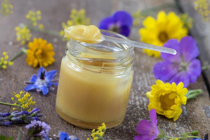Matični mleček je dragoceno darilo narave v boji proti težavam zaradi menopavze. | Foto: Shutterstock
