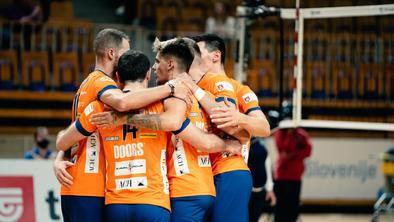 Mariborčani sledijo stoodstotnemu ACH Volleyju, Calcit skočil na četrto mesto