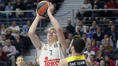 Luka Dončić dokazal, da lahko zakrpa veliko luknjo #video