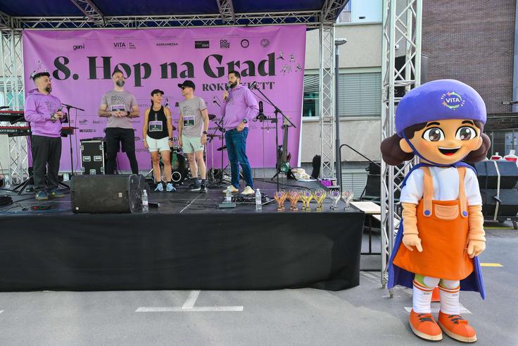 Rokusov tek na grad | Foto: Robi Krumpak