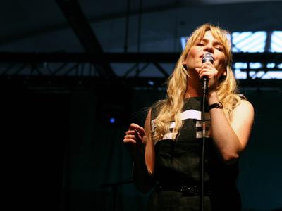 Pevka Duffy bo prvič spregovorila o svoji ugrabitvi in ​​spolnem napadu