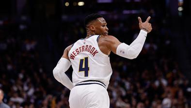 Westbrook zaradi sredinca ob 35.000 dolarjev