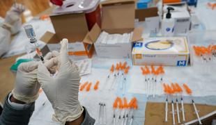 V Sloveniji trenutno 380 tisoč odmerkov cepiv