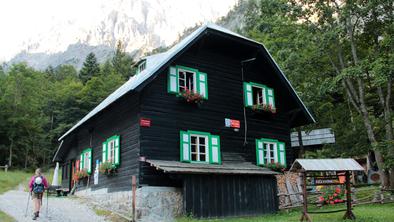 Koča v Krnici (1113 m)